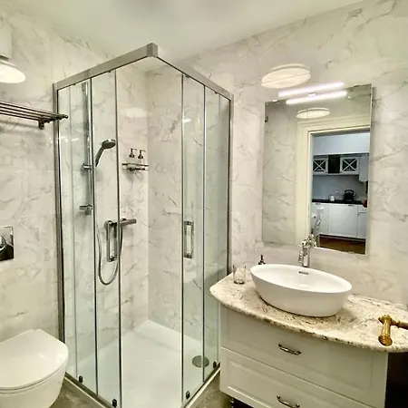 Ars Longa Apartment *